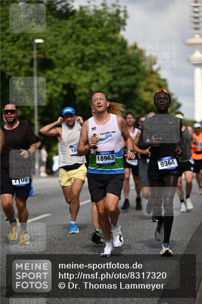 29.06.2025 - hella hamburg halbmarathon Dr. Thomas Lammeyer http://msf.ph/oto/8317320 29.06.2025 09:55:16 Kennedybrücke 1312, 1570, 1903, 1920, 1941, 2653, 2880, 3437, 3523, 4297, 4991, 4999, 5014, 5129, 5410, 5987, 6490, 6770, 7092, 7105, 7363, 7962, 8074, 8346, 8359, 8871, 8900, 9114, 9358, 9364, 9380, 10319, 10375, 10480, 10669, 11021, 11417 meine-sportfotos.de