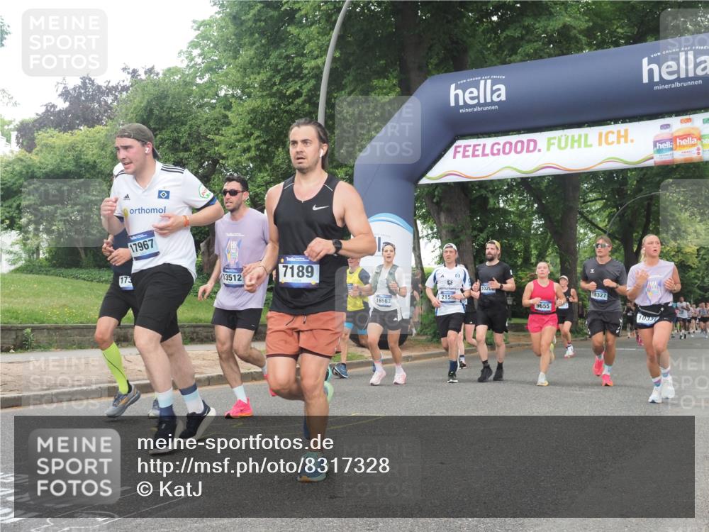 29.06.2025 - hella hamburg halbmarathon KatJ http://msf.ph/oto/8317328 29.06.2025 10:45:24 Zwischen KM18-KM19 1319, 2159, 4767, 5084, 6138, 7189 meine-sportfotos.de