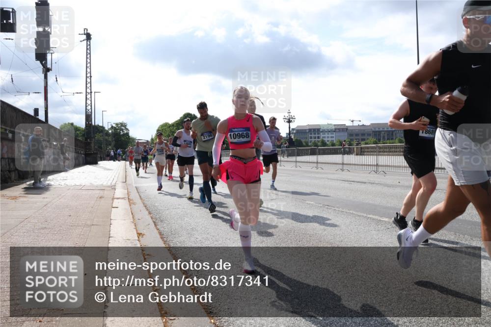 29.06.2025 - hella hamburg halbmarathon Lena Gebhardt http://msf.ph/oto/8317341 29.06.2025 09:47:44 Lombardsbrücke 2196, 10968, 8689, 1002, 1164, 1217, 1407, 1562, 1910, 2121, 2196, 2228, 2296, 2404, 2774, 2851, 3783, 4246, 4602, 4740, 5092, 5923, 5961, 6473, 6915, 7972, 8084, 8366, 8395, 8901, 9171, 9178, 9508, 9944, 10384, 10968, 11019, 11559, 11745, 11806, 12137, 12462, 12704, 12751, 12865, 13029, 13419, 13514, 13798, 13854, 13972, 14387, 14459, 14601, 14934, 14952, 15261, 15965, 16123, 16964, 17154, 18419 meine-sportfotos.de