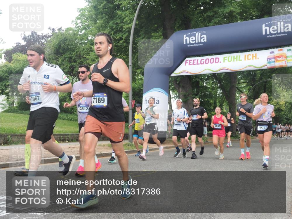 29.06.2025 - hella hamburg halbmarathon KatJ http://msf.ph/oto/8317386 29.06.2025 10:45:24 Zwischen KM18-KM19 1319, 2159, 4767, 5084, 6138, 7189 meine-sportfotos.de