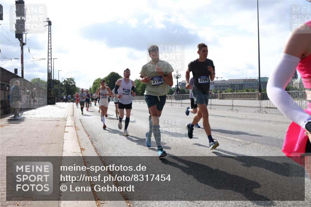 29.06.2025 - hella hamburg halbmarathon Lena Gebhardt http://msf.ph/oto/8317454 29.06.2025 09:47:45 Lombardsbrücke 14601, 2196, 2296, 1002, 1164, 1217, 1407, 1562, 1910, 2121, 2196, 2228, 2296, 2404, 2774, 2851, 3783, 4246, 4602, 4740, 5092, 5923, 5961, 6473, 6915, 7972, 8084, 8366, 8395, 8901, 9171, 9178, 9508, 9944, 10384, 10968, 11019, 11559, 11745, 11806, 12137, 12462, 12704, 12751, 12865, 13029, 13419, 13514, 13798, 13854, 14387, 14459, 14601, 14934, 14952, 15261, 15965, 16123, 16964, 17154, 18419 meine-sportfotos.de
