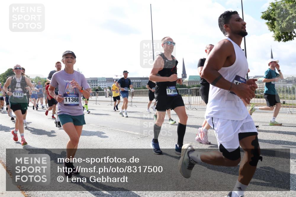29.06.2025 - hella hamburg halbmarathon Lena Gebhardt http://msf.ph/oto/8317500 29.06.2025 10:00:01 Lombardsbrücke 6174, 11366, 17160, 1006, 1125, 1180, 1239, 1264, 1334, 1834, 1914, 1955, 2099, 2159, 2348, 2364, 2391, 2432, 2447, 2582, 2584, 2676, 2677, 2730, 2910, 3177, 3181, 3279, 3668, 3836, 3898, 4013, 4231, 4426, 4632, 4772, 4796, 4837, 5015, 5134, 5272, 5277, 5341, 5728, 6082, 6104, 6174, 6201, 6202, 6462, 6581, 6587, 8330, 8520, 8846, 9142, 9488, 9907, 9984, 10031, 11039, 11568, 11844 meine-sportfotos.de