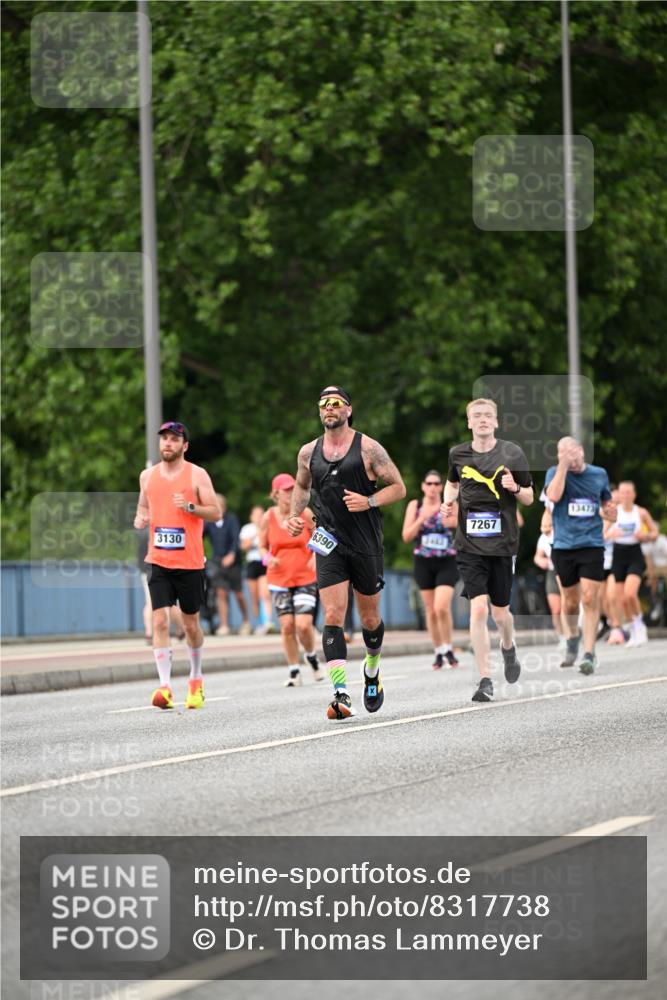 29.06.2025 - hella hamburg halbmarathon Dr. Thomas Lammeyer http://msf.ph/oto/8317738 29.06.2025 10:38:58 Kennedybrücke 2355, 2376, 2482, 2751, 2801, 3130, 3420, 4884, 5453, 6171, 6310, 6329, 7299, 8021, 8369, 8589, 8965, 9164, 9248, 9379, 9448, 10606, 10674 meine-sportfotos.de