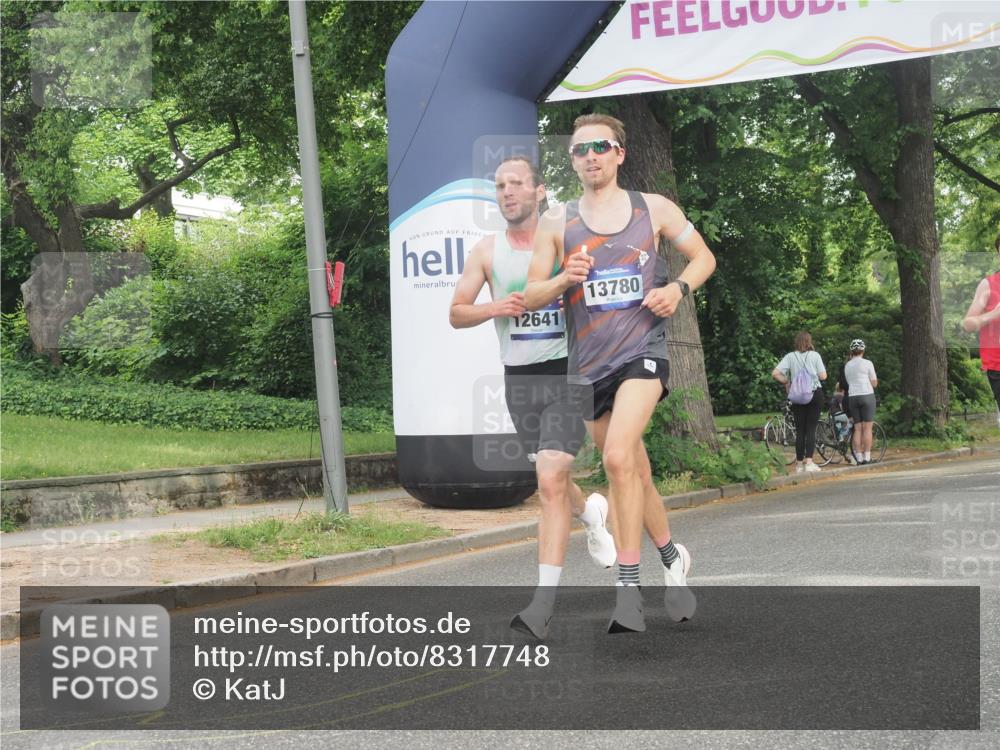 29.06.2025 - hella hamburg halbmarathon KatJ http://msf.ph/oto/8317748 29.06.2025 10:16:01 Zwischen KM18-KM19  meine-sportfotos.de