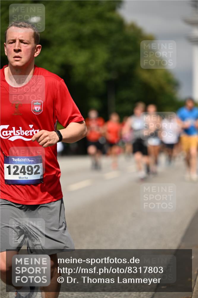 29.06.2025 - hella hamburg halbmarathon Dr. Thomas Lammeyer http://msf.ph/oto/8317803 29.06.2025 10:17:18 Kennedybrücke 1007, 1328, 1859, 2055, 2359, 2961, 2987, 3218, 3729, 4554, 4950, 5232, 5597, 5598, 6026, 7346, 7460, 8115, 8279, 8913, 9128, 9527, 10581 meine-sportfotos.de