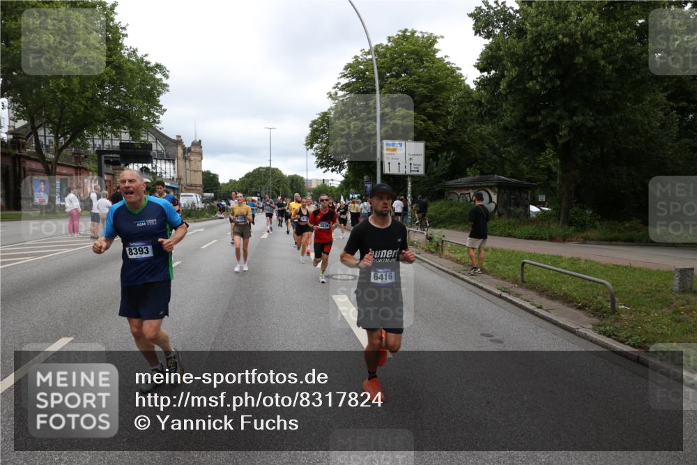 29.06.2025 - hella hamburg halbmarathon Yannick Fuchs http://msf.ph/oto/8317824 29.06.2025 10:50:50 20KM 1485, 1955, 2034, 2282, 2417, 2676, 3413, 3435, 3836, 4167, 4940, 5033, 5492, 6272, 6399, 6416, 6835, 7716, 8393, 8542, 8652, 8669, 8825, 9488, 9577, 9727, 9820, 9907, 9934, 10133, 10212, 11043, 11083, 11212, 11590, 11612, 12014, 12348, 12440, 12523, 13394, 13666, 13750, 13863, 14139, 14369, 14678, 15097, 15145, 15431, 15695, 15712, 15726, 16113, 16257, 16261, 16470, 16634, 16830, 16909, 17160, 17617, 17779, 17828, 18208, 18652, 18719, 19184 meine-sportfotos.de