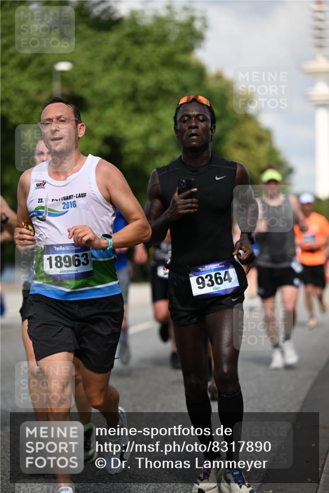 29.06.2025 - hella hamburg halbmarathon Dr. Thomas Lammeyer http://msf.ph/oto/8317890 29.06.2025 09:55:17 Kennedybrücke 1312, 1570, 1903, 1920, 2653, 2880, 3437, 4297, 4991, 4999, 5014, 5129, 5410, 5987, 6490, 6770, 7092, 7105, 7363, 7962, 8074, 8346, 8359, 8871, 8900, 9114, 9358, 9364, 10319, 10375, 10480, 10669, 11021, 11417 meine-sportfotos.de