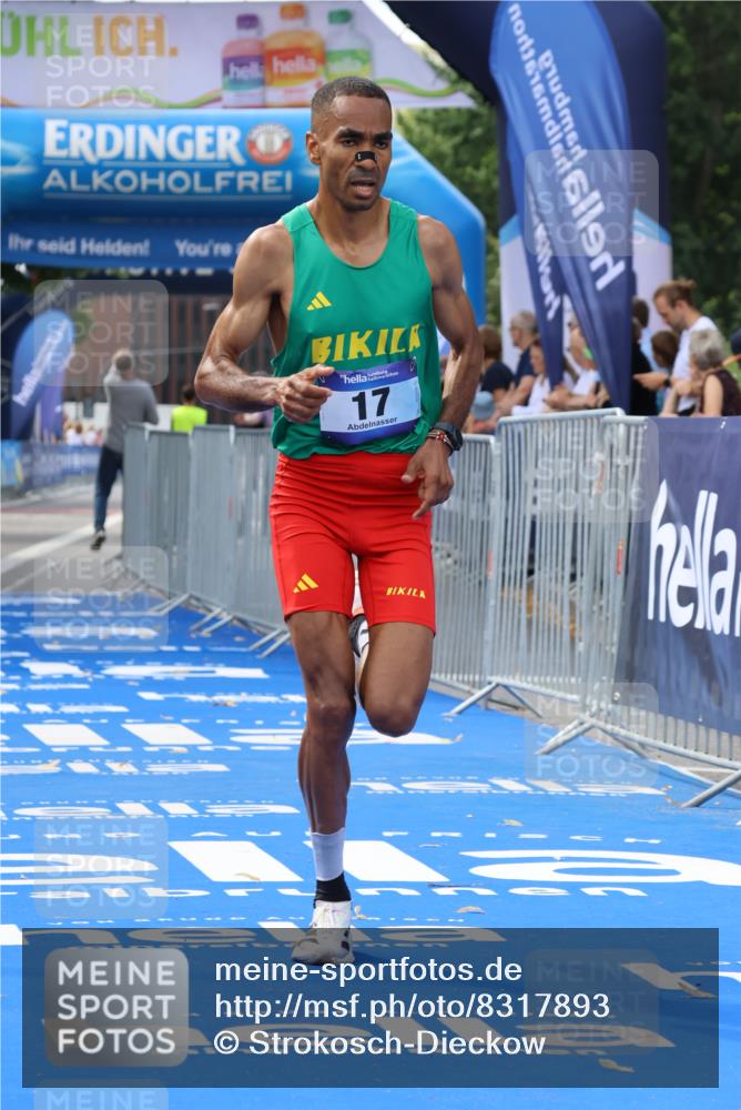29.06.2025 - hella hamburg halbmarathon Strokosch-Dieckow http://msf.ph/oto/8317893 29.06.2025 10:05:26 Ziel 17 meine-sportfotos.de