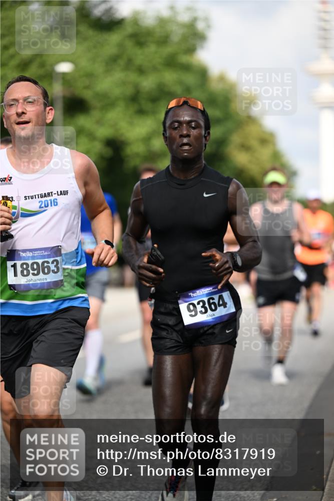 29.06.2025 - hella hamburg halbmarathon Dr. Thomas Lammeyer http://msf.ph/oto/8317919 29.06.2025 09:55:17 Kennedybrücke 1312, 1570, 1903, 1920, 2653, 2880, 3437, 4297, 4991, 4999, 5014, 5129, 5410, 5987, 6490, 6770, 7092, 7105, 7363, 7962, 8074, 8346, 8359, 8871, 8900, 9114, 9358, 9364, 10319, 10375, 10480, 10669, 11021, 11417 meine-sportfotos.de