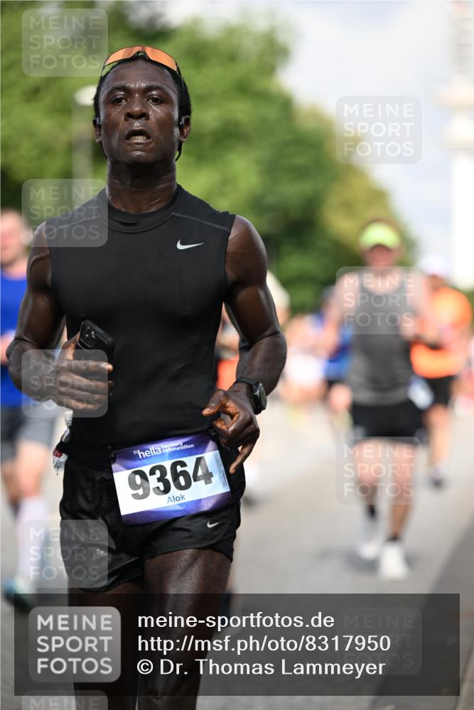 29.06.2025 - hella hamburg halbmarathon Dr. Thomas Lammeyer http://msf.ph/oto/8317950 29.06.2025 09:55:18 Kennedybrücke 1312, 1570, 1903, 1920, 2653, 2880, 3437, 3697, 4297, 4991, 4999, 5014, 5129, 5410, 5987, 6490, 6770, 7092, 7105, 7363, 7962, 8074, 8346, 8359, 8871, 8900, 9114, 9358, 9364, 9659, 10319, 10375, 10480, 10669, 11021, 11417 meine-sportfotos.de
