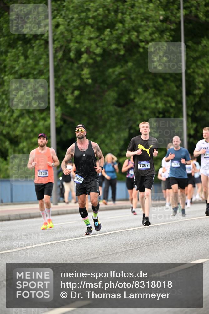 29.06.2025 - hella hamburg halbmarathon Dr. Thomas Lammeyer http://msf.ph/oto/8318018 29.06.2025 10:38:59 Kennedybrücke 2355, 2376, 2482, 2751, 2801, 3130, 3420, 4884, 5453, 6171, 6310, 6329, 7299, 8021, 8369, 8589, 8965, 9164, 9248, 9379, 9448, 10606 meine-sportfotos.de