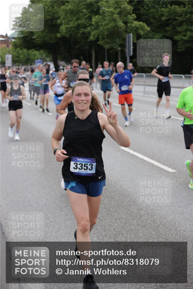 29.06.2025 - hella hamburg halbmarathon Jannik Wohlers http://msf.ph/oto/8318079 29.06.2025 10:39:03 Lombardsbrücke 1856, 1883, 2092, 2578, 2843, 3275, 3353, 3727, 4523, 4603, 4609, 4659, 4855, 4882, 5045, 6321, 6342, 6343, 6719, 6726, 6748, 7501, 7524, 7684, 8203, 8243, 8995, 9393, 9569, 9698, 9777, 10512, 10626, 10627, 10849, 10888, 11129, 11313, 11381, 11382, 11461, 11533, 11729, 12150, 12217, 12391, 12680, 13178, 13461, 13495, 13519, 14111, 14114, 14299, 14674, 14871, 15112, 15433, 15494, 15536, 16178, 16382, 16866, 16869, 16884, 17379, 17536, 17666 meine-sportfotos.de