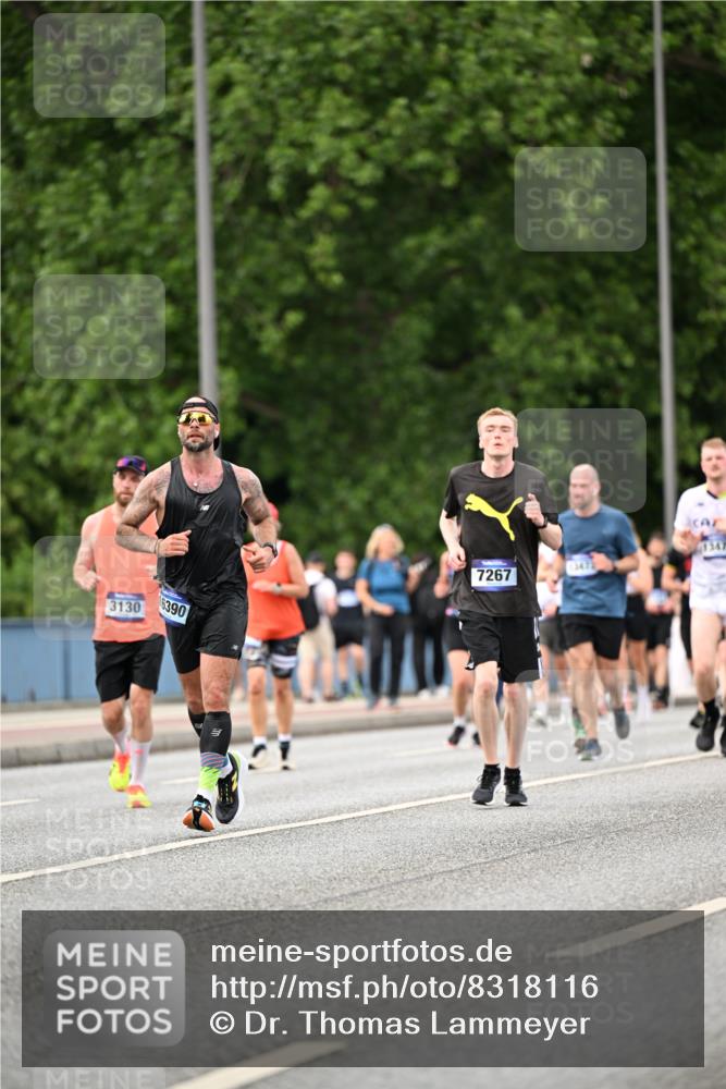 29.06.2025 - hella hamburg halbmarathon Dr. Thomas Lammeyer http://msf.ph/oto/8318116 29.06.2025 10:39:00 Kennedybrücke 2355, 2482, 2751, 2801, 3130, 3409, 3420, 4884, 5453, 6171, 6310, 6329, 6571, 7299, 8021, 8369, 8965, 9164, 9248, 9379, 9448, 10464, 10606 meine-sportfotos.de