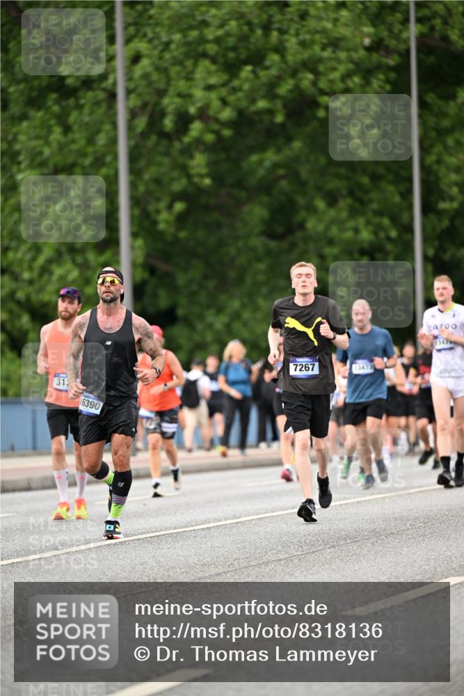 29.06.2025 - hella hamburg halbmarathon Dr. Thomas Lammeyer http://msf.ph/oto/8318136 29.06.2025 10:39:00 Kennedybrücke 2355, 2482, 2751, 2801, 3130, 3409, 3420, 4884, 5453, 6171, 6310, 6329, 6571, 7299, 8021, 8369, 8965, 9164, 9248, 9379, 9448, 10464, 10606 meine-sportfotos.de