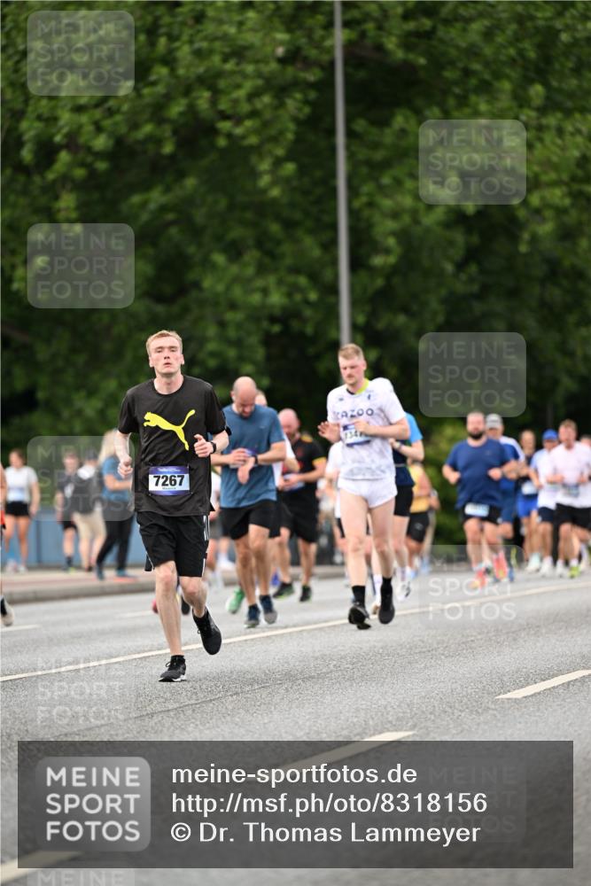 29.06.2025 - hella hamburg halbmarathon Dr. Thomas Lammeyer http://msf.ph/oto/8318156 29.06.2025 10:39:01 Kennedybrücke 2355, 2482, 2751, 2801, 3130, 3409, 3420, 4884, 5453, 6171, 6310, 6329, 6335, 6571, 7020, 7299, 8021, 8369, 8965, 9164, 9248, 9379, 10464, 10606 meine-sportfotos.de