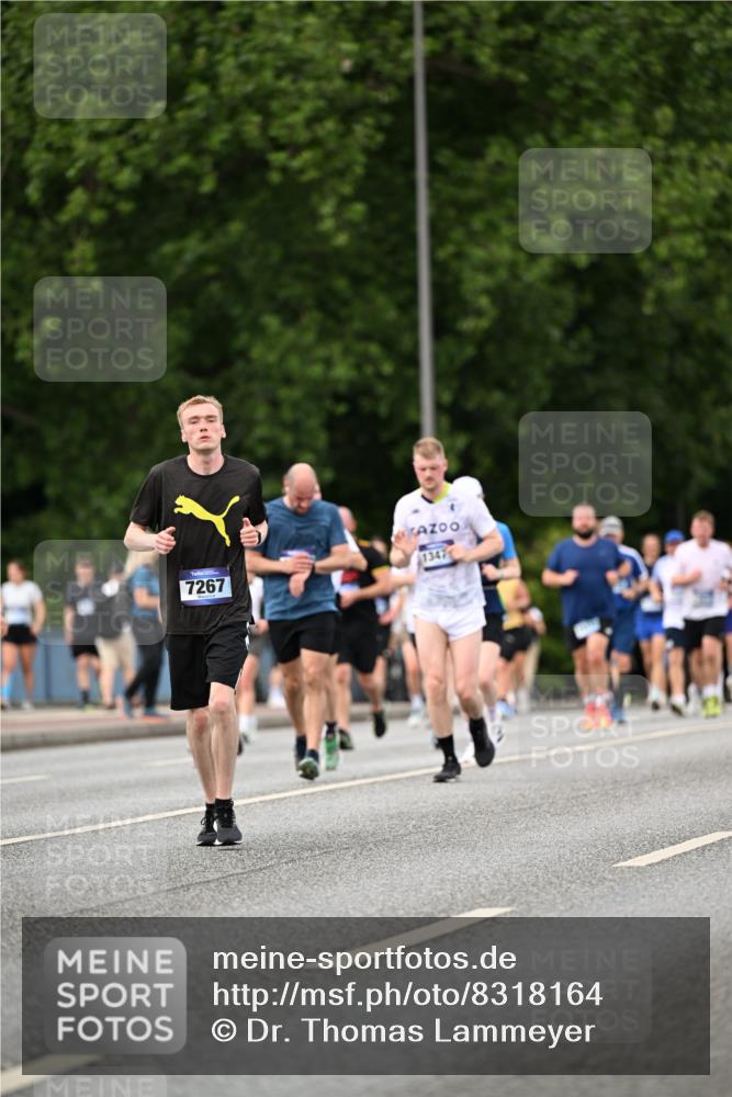 29.06.2025 - hella hamburg halbmarathon Dr. Thomas Lammeyer http://msf.ph/oto/8318164 29.06.2025 10:39:01 Kennedybrücke 2355, 2482, 2751, 2801, 3130, 3409, 3420, 4884, 5453, 6171, 6310, 6329, 6335, 6571, 7020, 7299, 8021, 8369, 8965, 9164, 9248, 9379, 10464, 10606 meine-sportfotos.de
