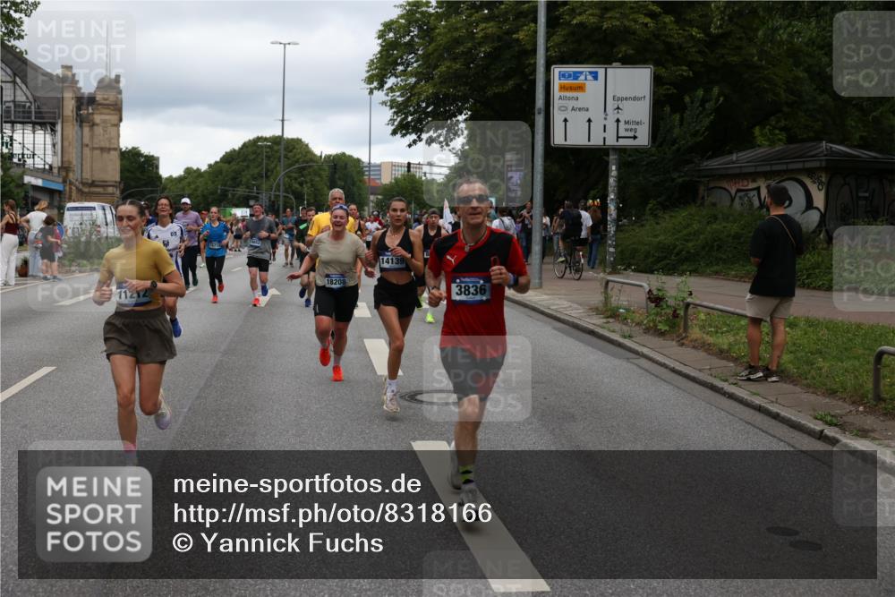 29.06.2025 - hella hamburg halbmarathon Yannick Fuchs http://msf.ph/oto/8318166 29.06.2025 10:50:51 20KM 1485, 1955, 2034, 2282, 2417, 2676, 3413, 3435, 3836, 4167, 4940, 5033, 5492, 6272, 6399, 6416, 6835, 7716, 8393, 8542, 8652, 8669, 8825, 9488, 9577, 9727, 9820, 9907, 9934, 10133, 10212, 11043, 11083, 11212, 11590, 11612, 11832, 12014, 12440, 12523, 13394, 13666, 13750, 13863, 14139, 14369, 14678, 15097, 15145, 15431, 15695, 15712, 15726, 16113, 16257, 16261, 16470, 16634, 16830, 16909, 17160, 17617, 17779, 17828, 18208, 18652, 18719, 19184 meine-sportfotos.de