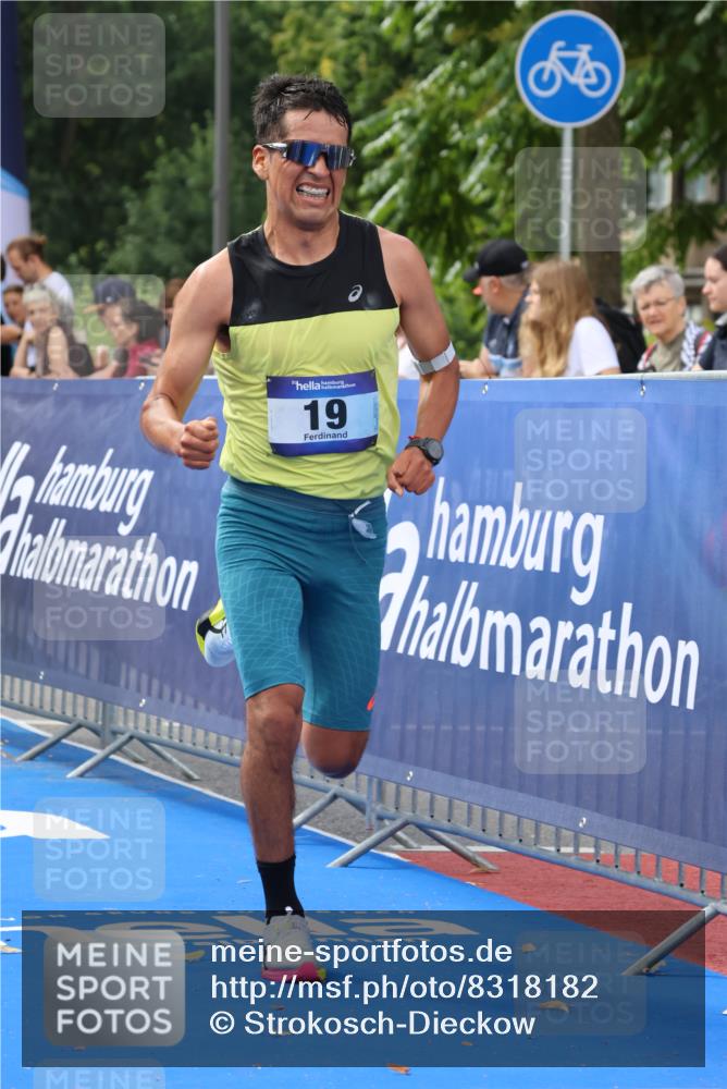 29.06.2025 - hella hamburg halbmarathon Strokosch-Dieckow http://msf.ph/oto/8318182 29.06.2025 10:05:19 Ziel 17, 19 meine-sportfotos.de