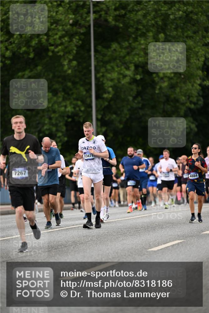 29.06.2025 - hella hamburg halbmarathon Dr. Thomas Lammeyer http://msf.ph/oto/8318186 29.06.2025 10:39:02 Kennedybrücke 1497, 2355, 2482, 2751, 2801, 3130, 3409, 3420, 4884, 5453, 6171, 6310, 6329, 6335, 6571, 7020, 7299, 8021, 8369, 8965, 9164, 9248, 10464, 10606 meine-sportfotos.de