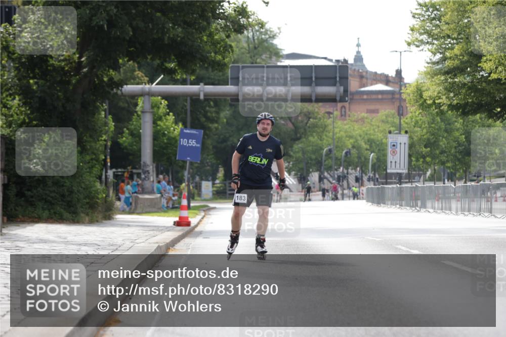 29.06.2025 - hella hamburg halbmarathon Jannik Wohlers http://msf.ph/oto/8318290 29.06.2025 08:59:51 Lombardsbrücke  meine-sportfotos.de