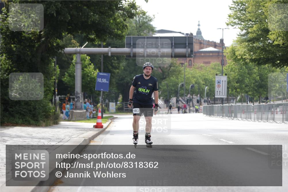 29.06.2025 - hella hamburg halbmarathon Jannik Wohlers http://msf.ph/oto/8318362 29.06.2025 08:59:51 Lombardsbrücke  meine-sportfotos.de