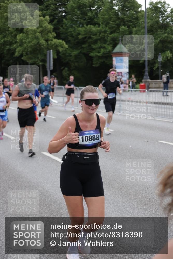 29.06.2025 - hella hamburg halbmarathon Jannik Wohlers http://msf.ph/oto/8318390 29.06.2025 10:39:04 Lombardsbrücke 1856, 1883, 2092, 2578, 2843, 3275, 3353, 3727, 4603, 4609, 4855, 4882, 5045, 5701, 6321, 6342, 6343, 6719, 6726, 6748, 7501, 7524, 7684, 8203, 8995, 9393, 9569, 9698, 9747, 9777, 10512, 10626, 10627, 10849, 10888, 11129, 11313, 11381, 11382, 11461, 11533, 11729, 12150, 12217, 12391, 12680, 13178, 13461, 13495, 13519, 14111, 14114, 14299, 14674, 14871, 15112, 15433, 15494, 15536, 16178, 16382, 16866, 16869, 16884, 17379, 17536, 17666 meine-sportfotos.de