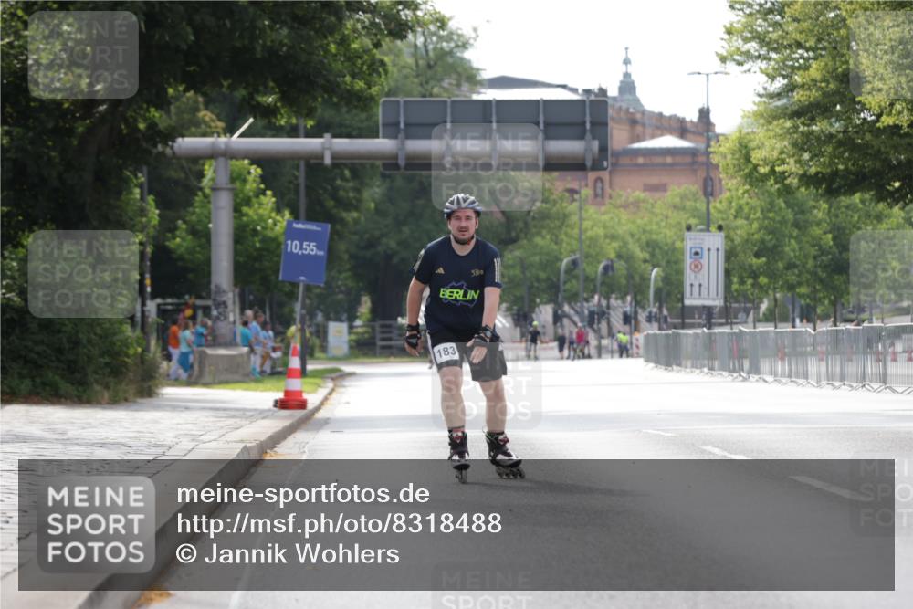 29.06.2025 - hella hamburg halbmarathon Jannik Wohlers http://msf.ph/oto/8318488 29.06.2025 08:59:52 Lombardsbrücke  meine-sportfotos.de