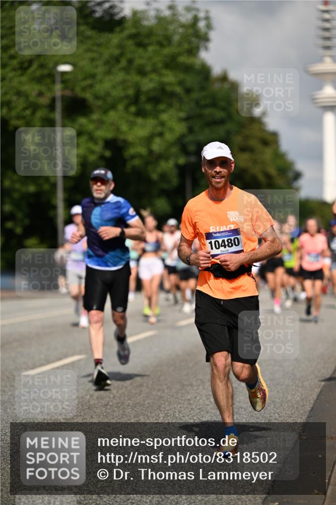 29.06.2025 - hella hamburg halbmarathon Dr. Thomas Lammeyer http://msf.ph/oto/8318502 29.06.2025 09:55:21 Kennedybrücke 1312, 1353, 1570, 1903, 1920, 2653, 2880, 3437, 3697, 4297, 4991, 4999, 5014, 5129, 5410, 5987, 6490, 6770, 7092, 7105, 7363, 7962, 8074, 8346, 8359, 8871, 8900, 9114, 9358, 9364, 9659, 10319, 10375, 10480, 10669, 10978, 11021, 11417 meine-sportfotos.de