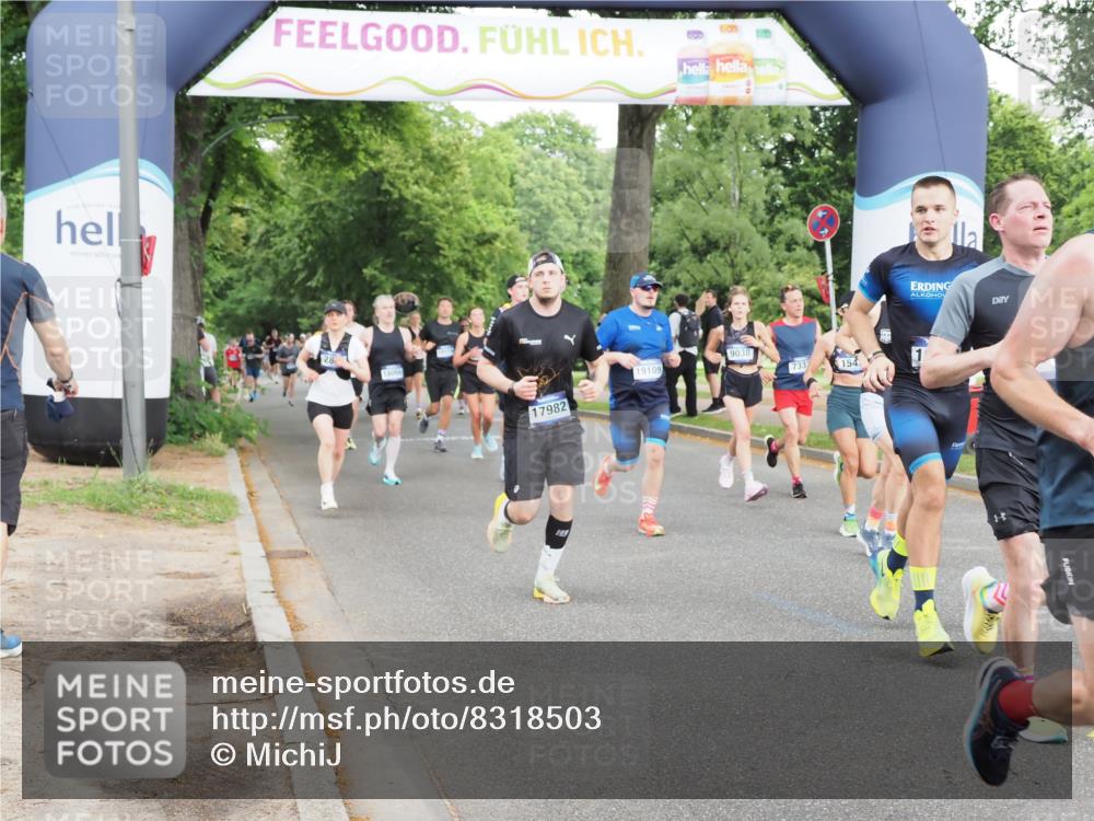 29.06.2025 - hella hamburg halbmarathon MichiJ http://msf.ph/oto/8318503 29.06.2025 10:36:53 Zwischen KM18-KM19 1452, 1476, 2592, 2596, 2706, 2889, 3060, 3692, 4017, 4847, 4890, 6158, 6282, 7332, 8704, 9038, 9200, 9619, 11340, 11451, 11977, 12271, 12533, 12690, 13233, 14033, 14192, 15384, 15422, 16369, 16627, 17982, 18066, 18926, 19109, 19112, 19122, 19198 meine-sportfotos.de