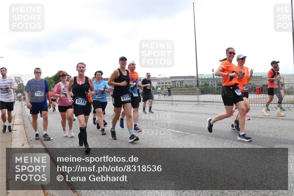 29.06.2025 - hella hamburg halbmarathon Lena Gebhardt http://msf.ph/oto/8318536 29.06.2025 10:47:14 Lombardsbrücke 7430, 10, 1720, 5111, 18403, 5114, 22, 17356, 593, 1865, 15, 1073, 1185, 1286, 1363, 1434, 1463, 1523, 1593, 1607, 1704, 1720, 1961, 2148, 2211, 2320, 2327, 2407, 2537, 2555, 2556, 2665, 2981, 2994, 3339, 3406, 3407, 3823, 4184, 4239, 4325, 4483, 4806, 4895, 4974, 4975, 5111, 5114, 5700, 5796, 5895, 5953, 6255, 6256, 6485, 6496, 6740, 6879, 6995, 7073, 7403, 7412, 7430, 7431, 7630, 7631, 7827, 8105, 8131, 8270, 8486, 8553, 8684, 8706, 8915, 8953, 8967, 9018, 11458, 11738 meine-sportfotos.de