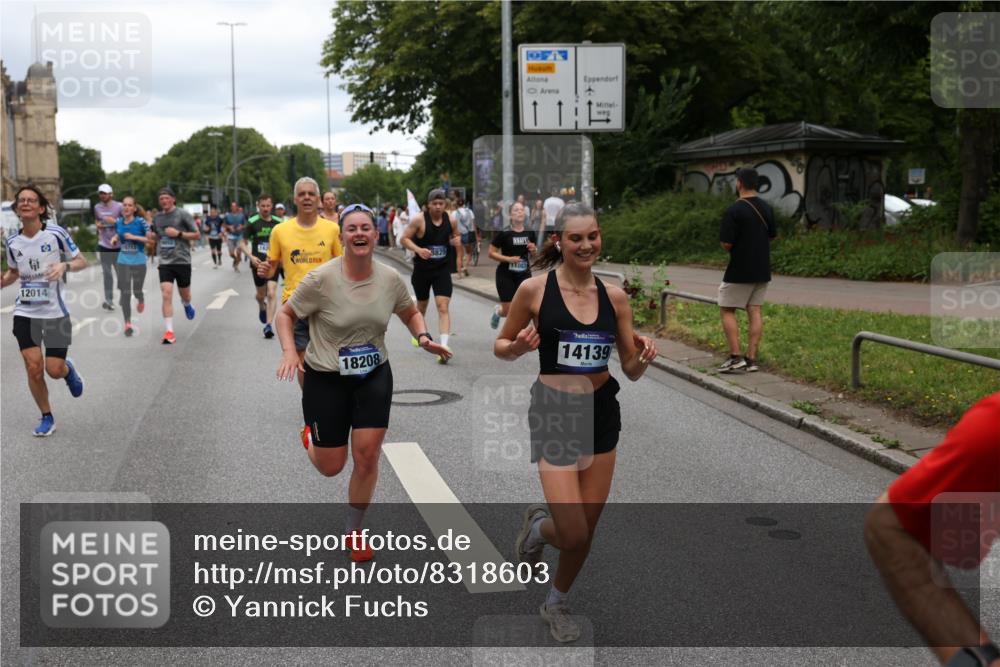 29.06.2025 - hella hamburg halbmarathon Yannick Fuchs http://msf.ph/oto/8318603 29.06.2025 10:50:53 20KM 1485, 2034, 2282, 2417, 2676, 3413, 3435, 3836, 4167, 4940, 5033, 5492, 6272, 6399, 6416, 6835, 7716, 8393, 8542, 8652, 8669, 8825, 9488, 9577, 9727, 9820, 9907, 9934, 10133, 10212, 11043, 11083, 11212, 11590, 11612, 11832, 12014, 12440, 12523, 13394, 13666, 13750, 13863, 14139, 14369, 14678, 15097, 15145, 15431, 15695, 15712, 15726, 16113, 16257, 16261, 16470, 16634, 16830, 16909, 17160, 17617, 17779, 17828, 18208, 18652, 19184 meine-sportfotos.de