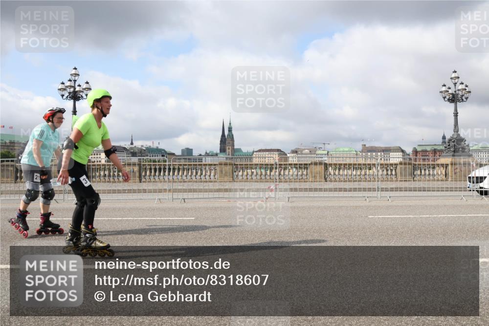 29.06.2025 - hella hamburg halbmarathon Lena Gebhardt http://msf.ph/oto/8318607 29.06.2025 09:07:40 Lombardsbrücke 21, 3 meine-sportfotos.de