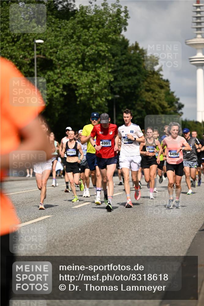 29.06.2025 - hella hamburg halbmarathon Dr. Thomas Lammeyer http://msf.ph/oto/8318618 29.06.2025 09:55:23 Kennedybrücke 1312, 1353, 1570, 1763, 1903, 1920, 2653, 2880, 3437, 3697, 4297, 4991, 4999, 5014, 5129, 5987, 6490, 6770, 7092, 7105, 7363, 7962, 8074, 8346, 8359, 8871, 8900, 9114, 9358, 9364, 9659, 10319, 10375, 10480, 10669, 10978, 11021, 11417 meine-sportfotos.de