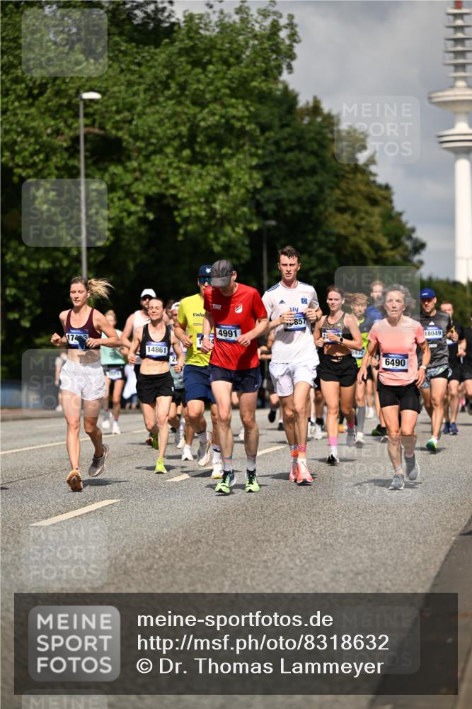 29.06.2025 - hella hamburg halbmarathon Dr. Thomas Lammeyer http://msf.ph/oto/8318632 29.06.2025 09:55:24 Kennedybrücke 1312, 1353, 1569, 1570, 1763, 1903, 1920, 2653, 2880, 3437, 3697, 4297, 4991, 4999, 5014, 5129, 5987, 6490, 6770, 7092, 7105, 7363, 7962, 8074, 8346, 8359, 8900, 9114, 9358, 9364, 9659, 10319, 10375, 10480, 10669, 10978, 11021, 11417 meine-sportfotos.de