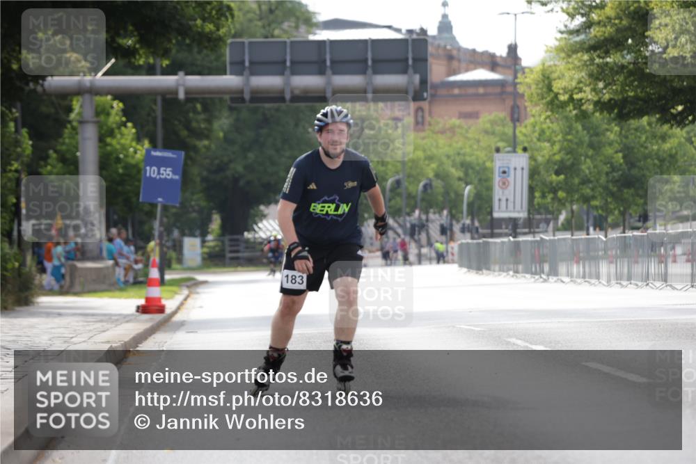 29.06.2025 - hella hamburg halbmarathon Jannik Wohlers http://msf.ph/oto/8318636 29.06.2025 08:59:52 Lombardsbrücke  meine-sportfotos.de