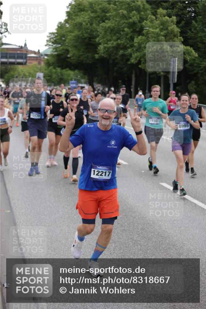 29.06.2025 - hella hamburg halbmarathon Jannik Wohlers http://msf.ph/oto/8318667 29.06.2025 10:39:07 Lombardsbrücke 1856, 1883, 2578, 3275, 3353, 4603, 4609, 4855, 5045, 5701, 6321, 6342, 6343, 6427, 6428, 6719, 6726, 6748, 7053, 7199, 7501, 7524, 7684, 8203, 8995, 9393, 9569, 9698, 9747, 9777, 10512, 10626, 10627, 10833, 10849, 10888, 11129, 11381, 11382, 11461, 11729, 12150, 12217, 12680, 13178, 13461, 13495, 13519, 14111, 14114, 14299, 14674, 15265, 15433, 15494, 15536, 16178, 16866, 17379, 17666, 17695, 18944 meine-sportfotos.de