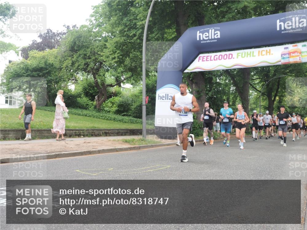 29.06.2025 - hella hamburg halbmarathon KatJ http://msf.ph/oto/8318747 29.06.2025 10:45:33 Zwischen KM18-KM19 1946, 1951, 2027, 4796, 5675, 6636, 7138 meine-sportfotos.de