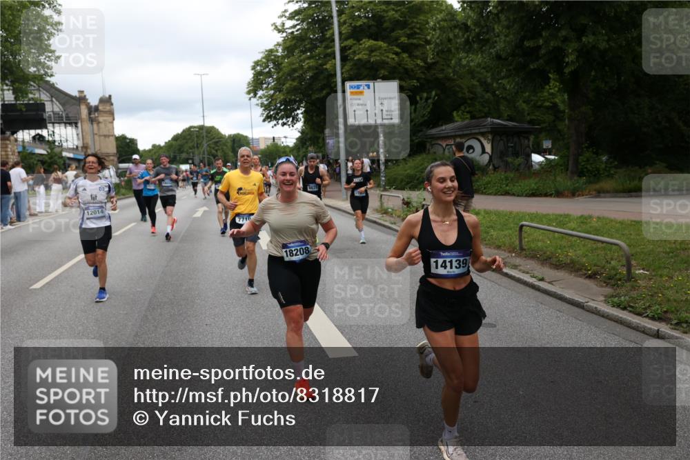 29.06.2025 - hella hamburg halbmarathon Yannick Fuchs http://msf.ph/oto/8318817 29.06.2025 10:50:53 20KM 1485, 2034, 2282, 2417, 2676, 3413, 3435, 3836, 4167, 4940, 5033, 5492, 6272, 6399, 6416, 6835, 7716, 8393, 8542, 8652, 8669, 8825, 9488, 9577, 9727, 9820, 9907, 9934, 10133, 10212, 11043, 11083, 11212, 11590, 11612, 11832, 12014, 12440, 12523, 13394, 13666, 13750, 13863, 14139, 14369, 14678, 15097, 15145, 15431, 15695, 15712, 15726, 16113, 16257, 16261, 16470, 16634, 16830, 16909, 17160, 17617, 17779, 17828, 18208, 18652, 19184 meine-sportfotos.de