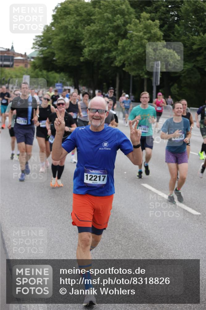 29.06.2025 - hella hamburg halbmarathon Jannik Wohlers http://msf.ph/oto/8318826 29.06.2025 10:39:08 Lombardsbrücke 1883, 2578, 2976, 3353, 4603, 4609, 4855, 5045, 5701, 6321, 6342, 6343, 6427, 6428, 6719, 6726, 6748, 7053, 7125, 7199, 7501, 7524, 7684, 8203, 8995, 9393, 9569, 9698, 9747, 9777, 10512, 10626, 10627, 10833, 10849, 10888, 11381, 11382, 11461, 11729, 12150, 12217, 12680, 13178, 13461, 13495, 13519, 14111, 14114, 14299, 14674, 15265, 15433, 15494, 15536, 16178, 17379, 17407, 17666, 17695, 18944 meine-sportfotos.de