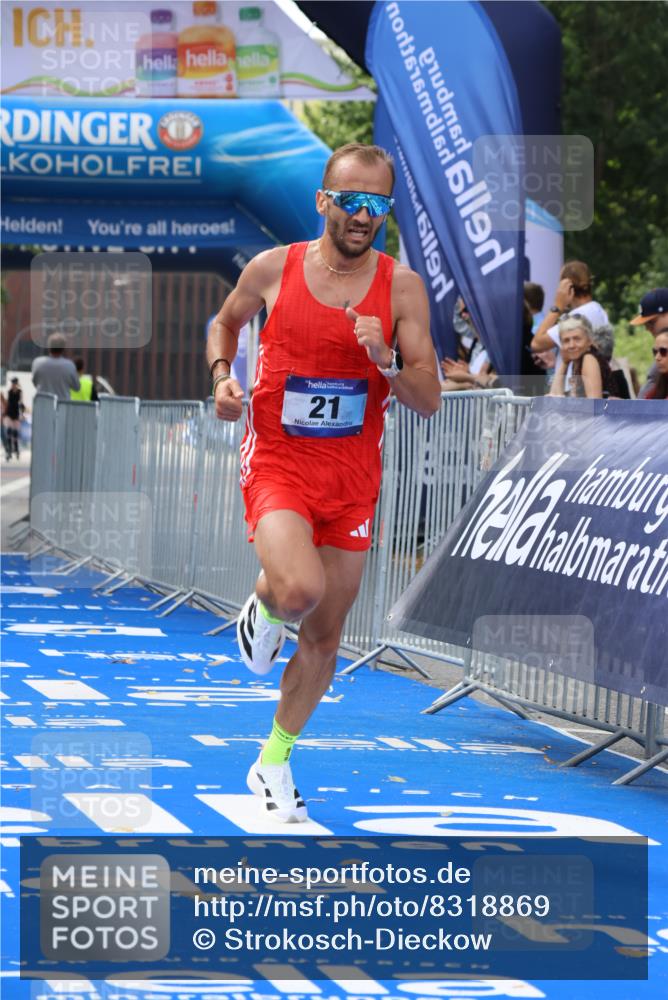 29.06.2025 - hella hamburg halbmarathon Strokosch-Dieckow http://msf.ph/oto/8318869 29.06.2025 10:05:09 Ziel 19, 21, 20052, 20518 meine-sportfotos.de