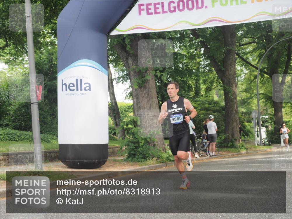 29.06.2025 - hella hamburg halbmarathon KatJ http://msf.ph/oto/8318913 29.06.2025 10:16:08 Zwischen KM18-KM19  meine-sportfotos.de