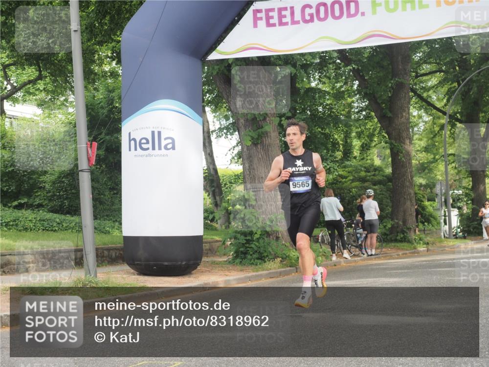 29.06.2025 - hella hamburg halbmarathon KatJ http://msf.ph/oto/8318962 29.06.2025 10:16:08 Zwischen KM18-KM19  meine-sportfotos.de