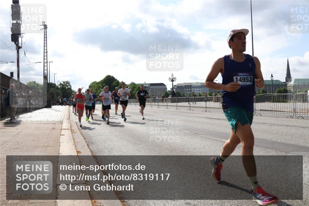 29.06.2025 - hella hamburg halbmarathon Lena Gebhardt http://msf.ph/oto/8319117 29.06.2025 09:47:50 Lombardsbrücke 18216, 14952, 1164, 1217, 1562, 2121, 2196, 2296, 2404, 2714, 2851, 3783, 4246, 4602, 5092, 5923, 5961, 6990, 8084, 8362, 8395, 8901, 9171, 9178, 9944, 10384, 10900, 10968, 11019, 11202, 11227, 11559, 11745, 11806, 12137, 12290, 12462, 12704, 12751, 12865, 13029, 13419, 13514, 13798, 13854, 14387, 14459, 14601, 14934, 14952, 15015, 15261, 15415, 15701, 15965, 16123, 16158, 16964, 17154, 18419 meine-sportfotos.de