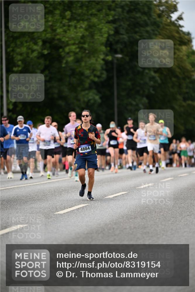 29.06.2025 - hella hamburg halbmarathon Dr. Thomas Lammeyer http://msf.ph/oto/8319154 29.06.2025 10:39:04 Kennedybrücke 1417, 1497, 2265, 2355, 2482, 2751, 2801, 3130, 3409, 3420, 4884, 5453, 6171, 6310, 6329, 6335, 6571, 7020, 7299, 8369, 8965, 9164, 9248, 10335, 10464, 10606 meine-sportfotos.de