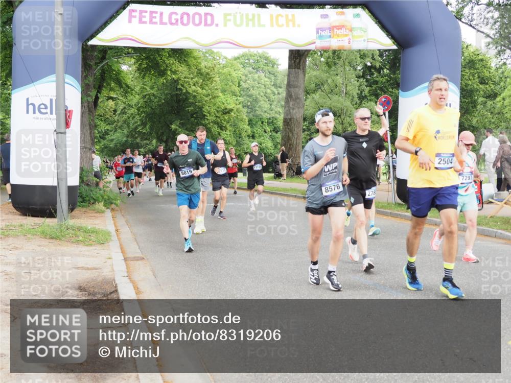 29.06.2025 - hella hamburg halbmarathon MichiJ http://msf.ph/oto/8319206 29.06.2025 10:37:03 Zwischen KM18-KM19 2504, 2788, 2937, 3414, 4711, 7297, 8576, 8819, 8821, 9463, 9770, 12670, 18842 meine-sportfotos.de