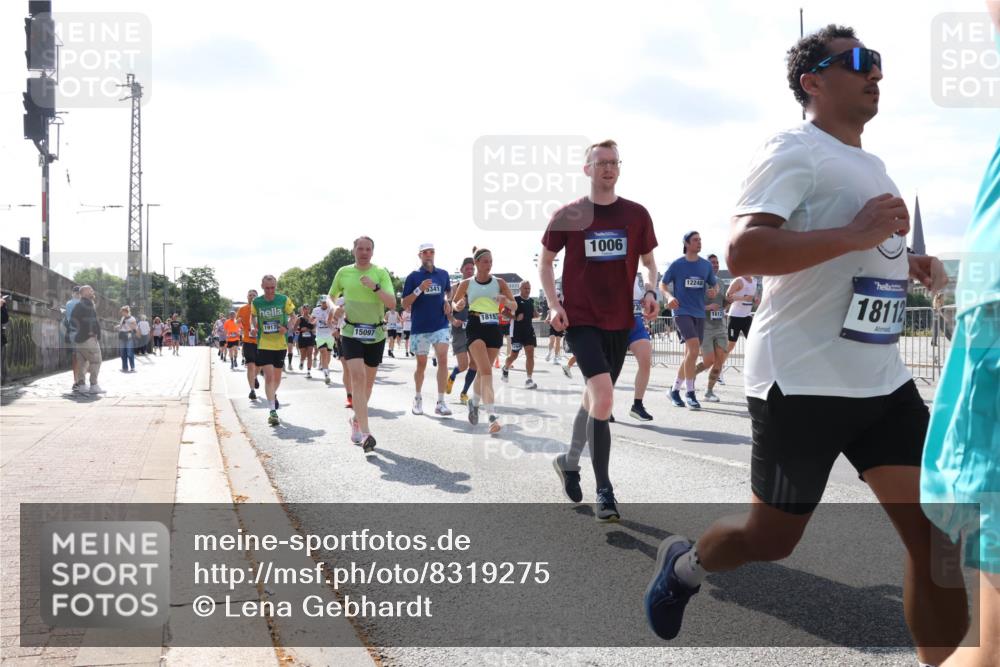 29.06.2025 - hella hamburg halbmarathon Lena Gebhardt http://msf.ph/oto/8319275 29.06.2025 10:00:04 Lombardsbrücke 1815, 19176, 15097, 1006, 12248, 1612, 18112, 1006, 1019, 1125, 1180, 1239, 1264, 1526, 1834, 1914, 1955, 2027, 2086, 2099, 2159, 2348, 2364, 2391, 2432, 2447, 2582, 2584, 2606, 2652, 2676, 2677, 2730, 2910, 3177, 3181, 3279, 3668, 3836, 3861, 3898, 4013, 4231, 4426, 4632, 4772, 4796, 4837, 5015, 5134, 5272, 5277, 5341, 5728, 6082, 6084, 6104, 6174, 6201, 6202, 6260, 6462, 6470, 6581, 6587, 8330, 9142, 9984, 10031, 11039, 11568, 11844 meine-sportfotos.de