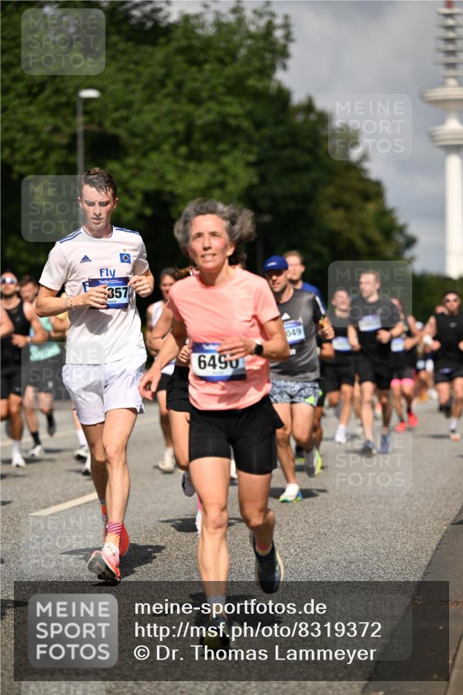 29.06.2025 - hella hamburg halbmarathon Dr. Thomas Lammeyer http://msf.ph/oto/8319372 29.06.2025 09:55:27 Kennedybrücke 1312, 1353, 1569, 1570, 1763, 1903, 1920, 2653, 2880, 3437, 3697, 4297, 4991, 4999, 5014, 5047, 5129, 5690, 5987, 6490, 6770, 7092, 7105, 8074, 8346, 8359, 8900, 9114, 9358, 9364, 9659, 10319, 10480, 10669, 10978, 11021, 11417 meine-sportfotos.de