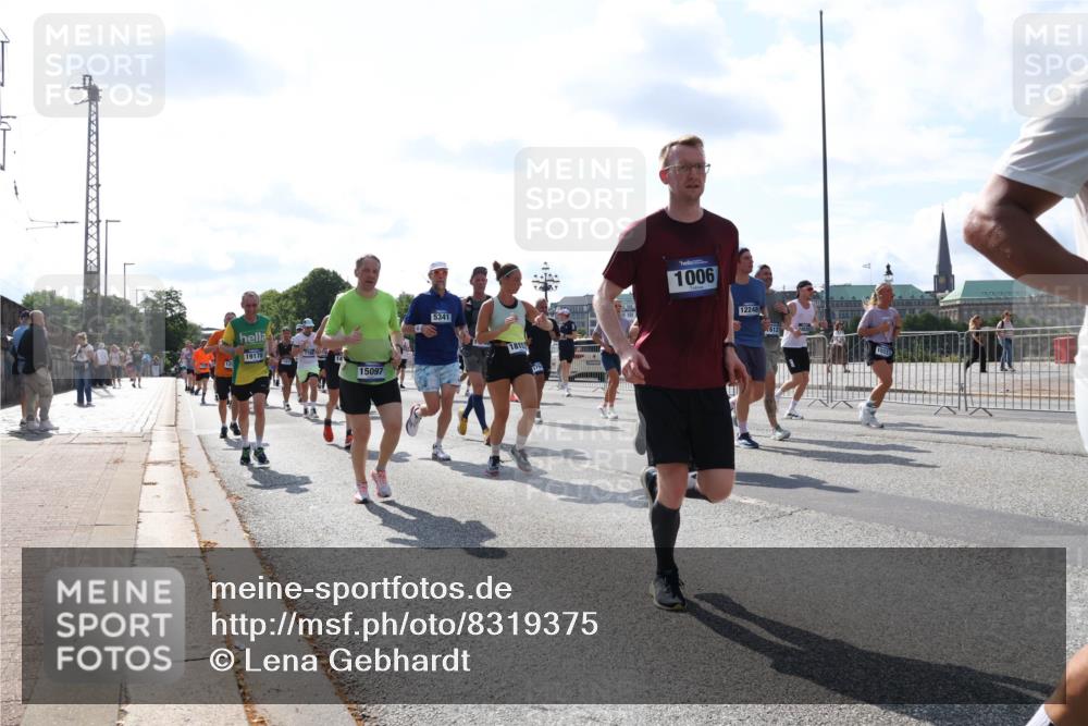 29.06.2025 - hella hamburg halbmarathon Lena Gebhardt http://msf.ph/oto/8319375 29.06.2025 10:00:04 Lombardsbrücke 19178, 15097, 5341, 1815, 1006, 12248, 612, 10337, 1006, 1019, 1125, 1180, 1239, 1264, 1526, 1834, 1914, 1955, 2027, 2086, 2099, 2159, 2348, 2364, 2391, 2432, 2447, 2582, 2584, 2606, 2652, 2676, 2677, 2730, 2910, 3177, 3181, 3279, 3668, 3836, 3861, 3898, 4013, 4231, 4426, 4632, 4772, 4796, 4837, 5015, 5134, 5272, 5277, 5341, 5728, 6082, 6084, 6104, 6174, 6201, 6202, 6260, 6462, 6470, 6581, 6587, 8330, 9142, 9984, 10031, 11039, 11568, 11844 meine-sportfotos.de
