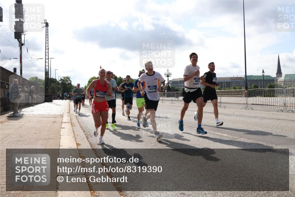 29.06.2025 - hella hamburg halbmarathon Lena Gebhardt http://msf.ph/oto/8319390 29.06.2025 09:47:52 Lombardsbrücke 15965, 18216, 4602, 1174, 1164, 1217, 1562, 2196, 2296, 2404, 2714, 2851, 3783, 4602, 5091, 5092, 5315, 5923, 6684, 6990, 8084, 8362, 8395, 8901, 9171, 9178, 9944, 10384, 10900, 10968, 11019, 11202, 11227, 11559, 11745, 12290, 12462, 12704, 12751, 12865, 13029, 13419, 13514, 13798, 13854, 14387, 14459, 14601, 14934, 14952, 15015, 15261, 15415, 15701, 15965, 16123, 16158, 16964, 17154, 18419 meine-sportfotos.de