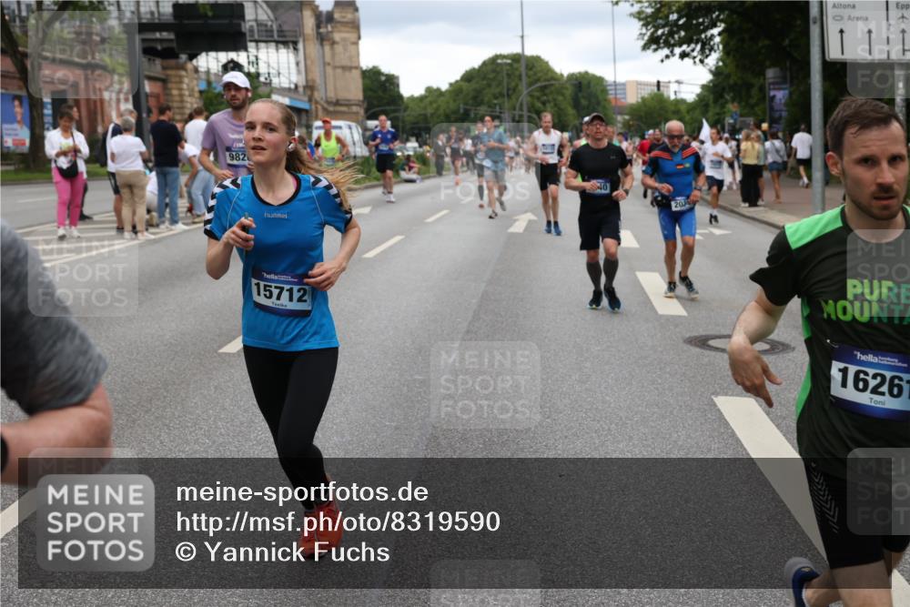 29.06.2025 - hella hamburg halbmarathon Yannick Fuchs http://msf.ph/oto/8319590 29.06.2025 10:50:56 20KM 1387, 1485, 2034, 2282, 2417, 2676, 3413, 3435, 3836, 4167, 4940, 5033, 5728, 6272, 6399, 6416, 6835, 7716, 8393, 8825, 9488, 9577, 9727, 9820, 9907, 9934, 10133, 10212, 11043, 11083, 11212, 11590, 11612, 11832, 12014, 12440, 12523, 13245, 13666, 13863, 14139, 14369, 14678, 15097, 15145, 15712, 15726, 16113, 16257, 16261, 16470, 16830, 16909, 17160, 17617, 17779, 17828, 17848, 18208, 18388, 18652, 19184 meine-sportfotos.de